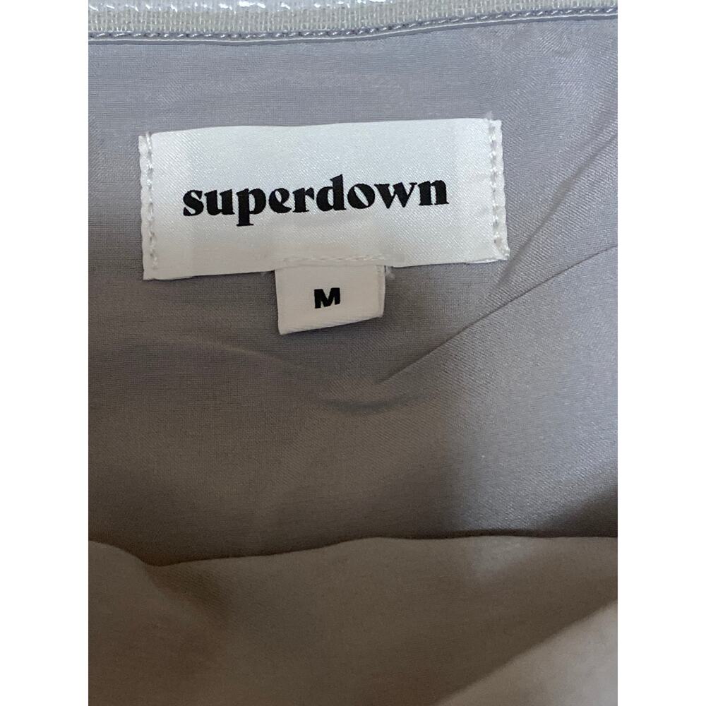 Superdown Women's Silver Sequin Split Hem Sleevel… - image 5